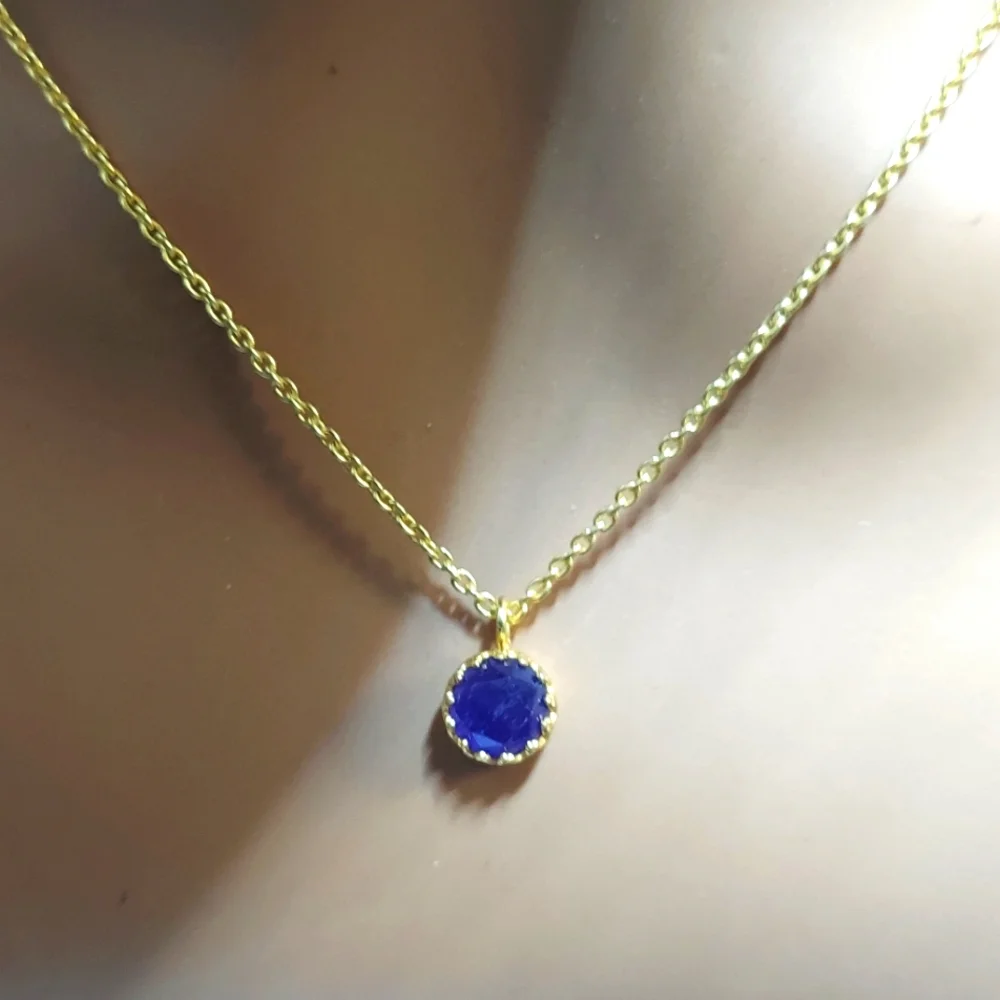 Rococo Amethsyt Quartz Pendant Gold Necklace